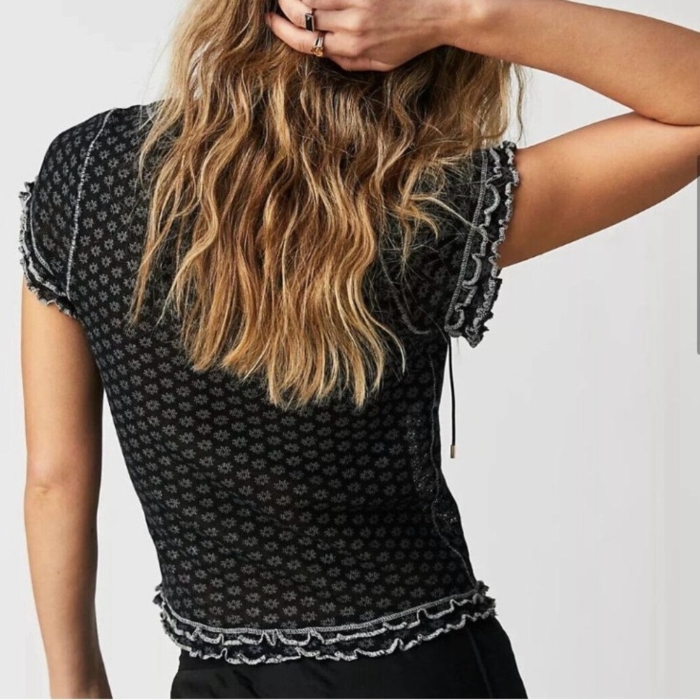 Free People Sheer Mesh Garner Floral Baby Tee Size Large Black - Picture 3 of 6